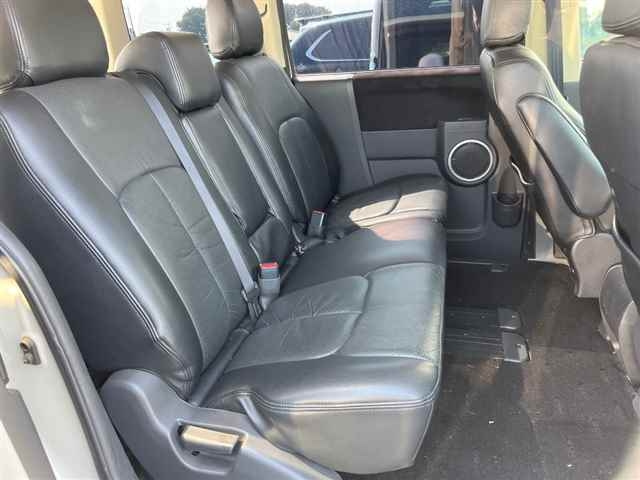 MITSUBISHI DELICA D5 2013