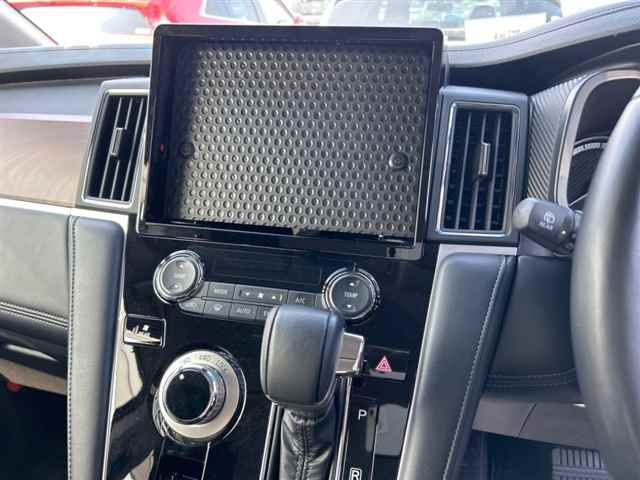 MITSUBISHI DELICA D5 2023