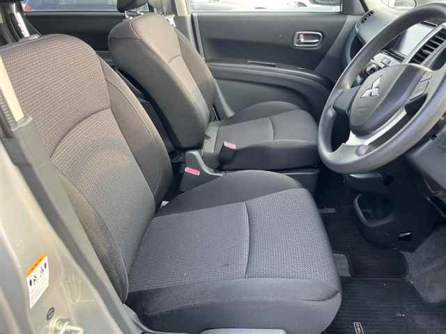 MITSUBISHI DELICA D2 2015