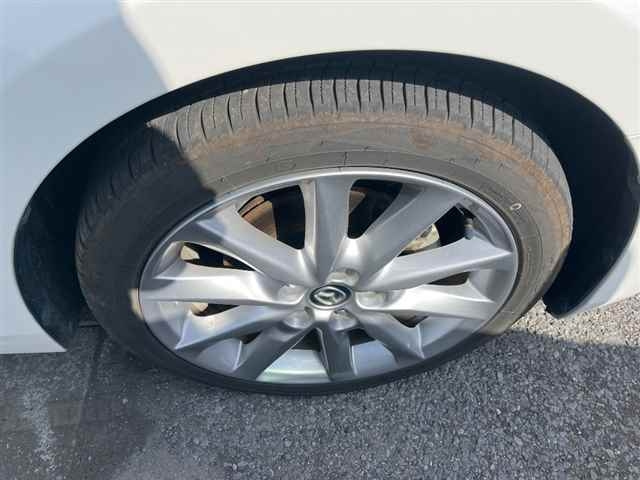MAZDA AXELA 2016