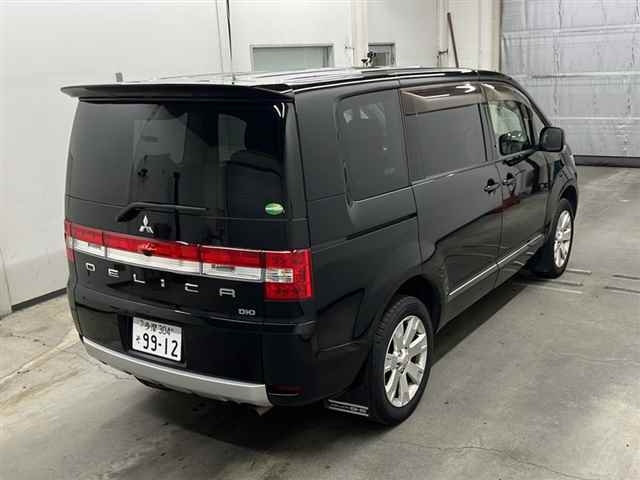 MITSUBISHI DELICA D5 2016