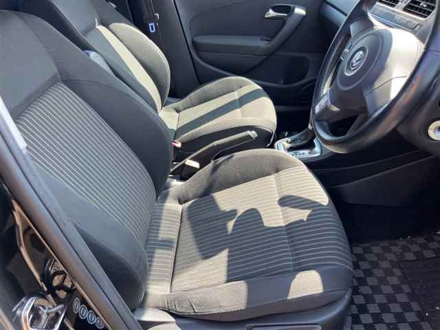 VOLKSWAGEN POLO 2010