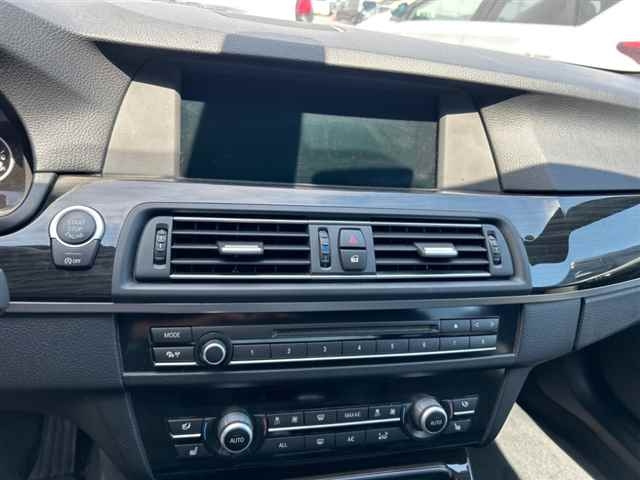 BMW 5 SERIES 2012