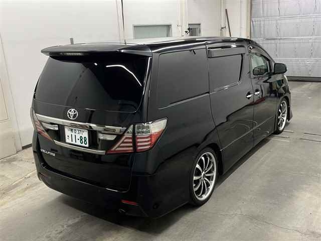 TOYOTA VELLFIRE 2012