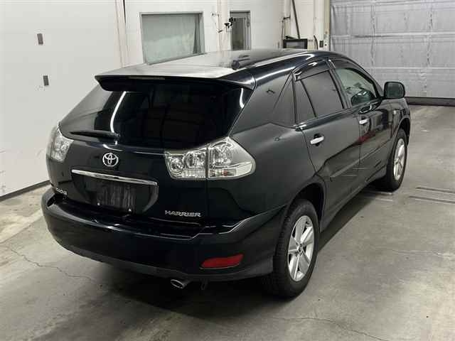 TOYOTA HARRIER 2010