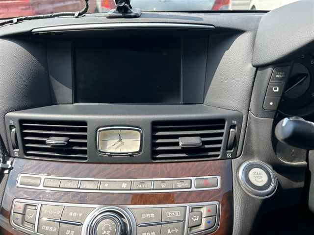 NISSAN FUGA 2013