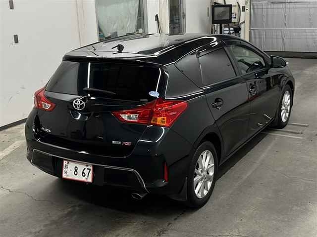 TOYOTA AURIS 2014