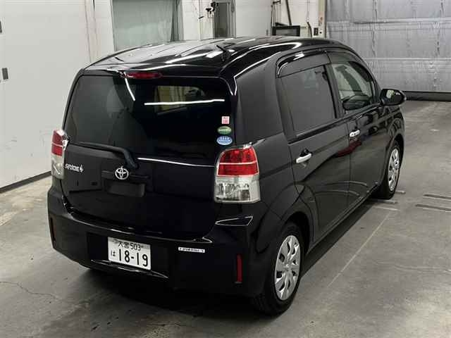 TOYOTA SPADE 2017