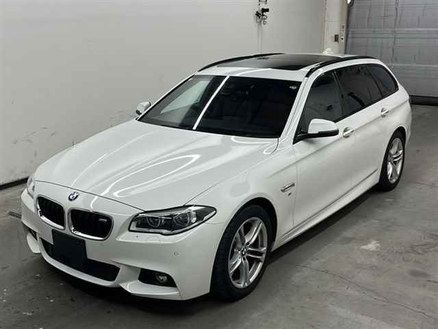 BMW 5 SERIES 2016