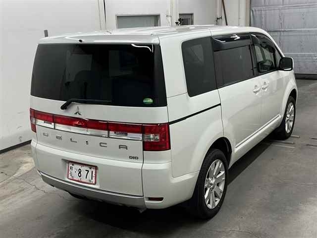 MITSUBISHI DELICA D5 2018