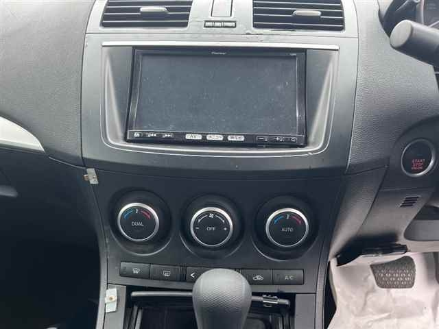 MAZDA AXELA 2012