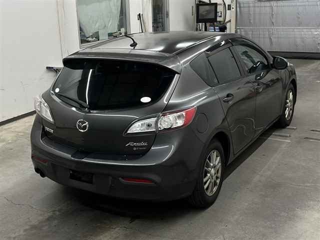 MAZDA AXELA 2011