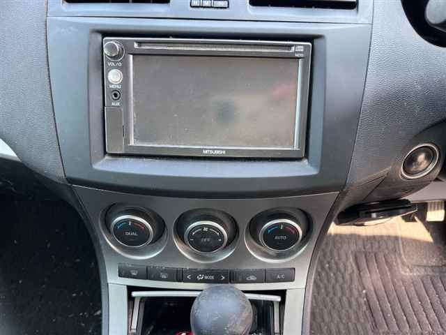 MAZDA AXELA 2011