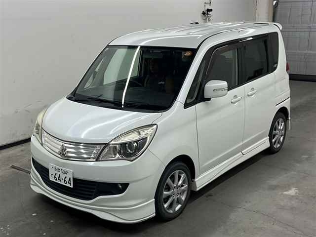 MITSUBISHI DELICA D2 2013