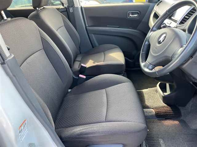 MITSUBISHI DELICA D2 2013