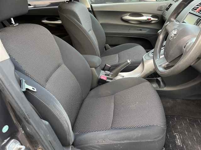 TOYOTA AURIS 2010