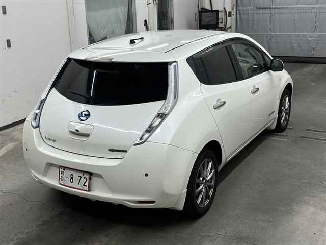 NISSAN LEAF 2014