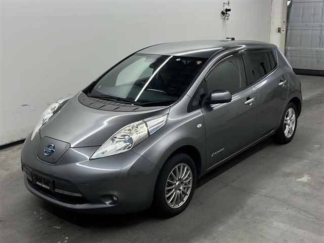 NISSAN LEAF 2014