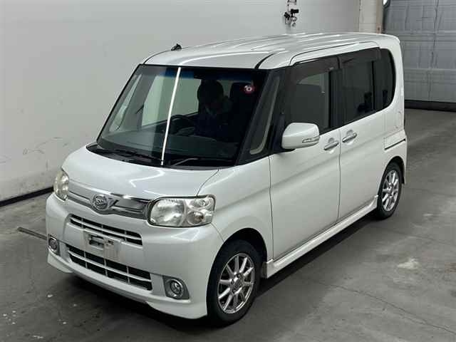 DAIHATSU TANTO 2012