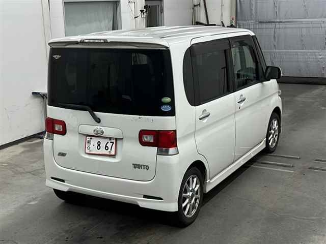 DAIHATSU TANTO 2012