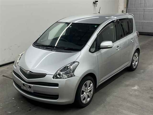 TOYOTA RACTIS 2010