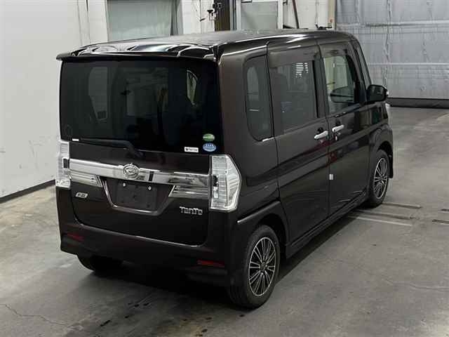 DAIHATSU TANTO 2014