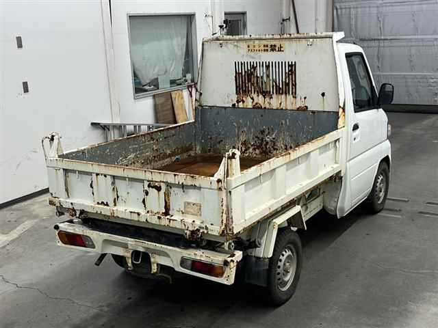 NISSAN CLIPPER TRUCK 2013