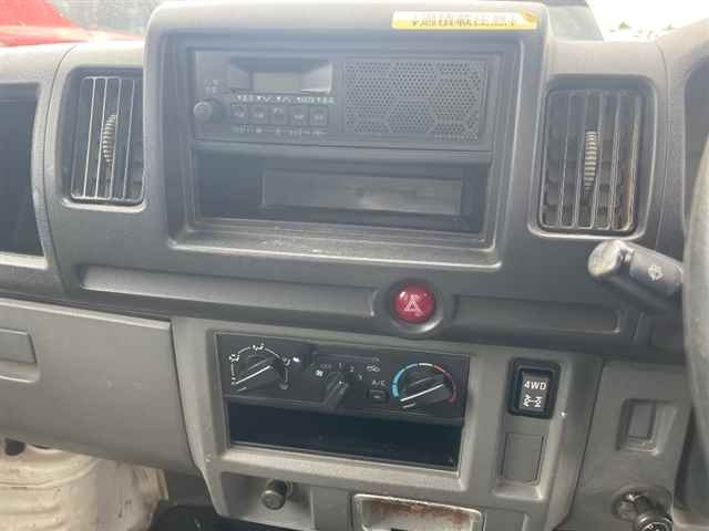 NISSAN CLIPPER TRUCK 2013