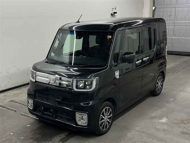 DAIHATSU WAKE 2017