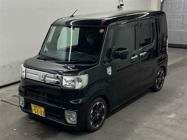 DAIHATSU WAKE 2020