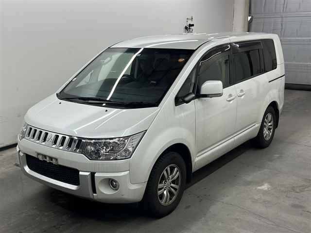 MITSUBISHI DELICA D5 2018