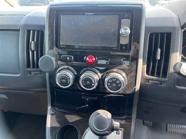 MITSUBISHI DELICA D5 2018