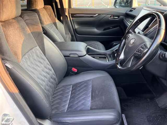 TOYOTA ALPHARD 2018