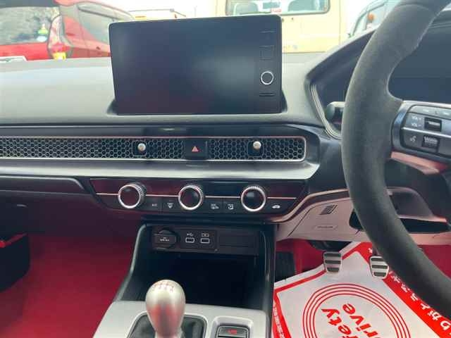 HONDA CIVIC 2025