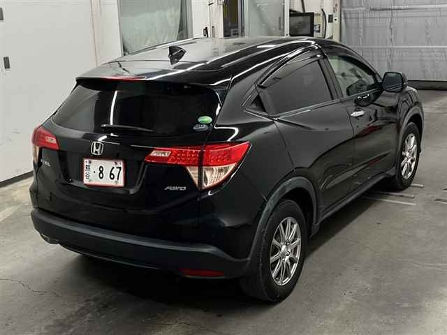 HONDA VEZEL 2015