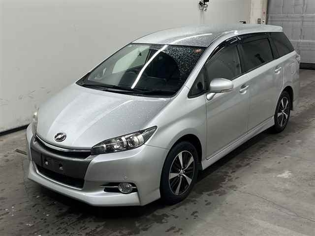 TOYOTA WISH 2017