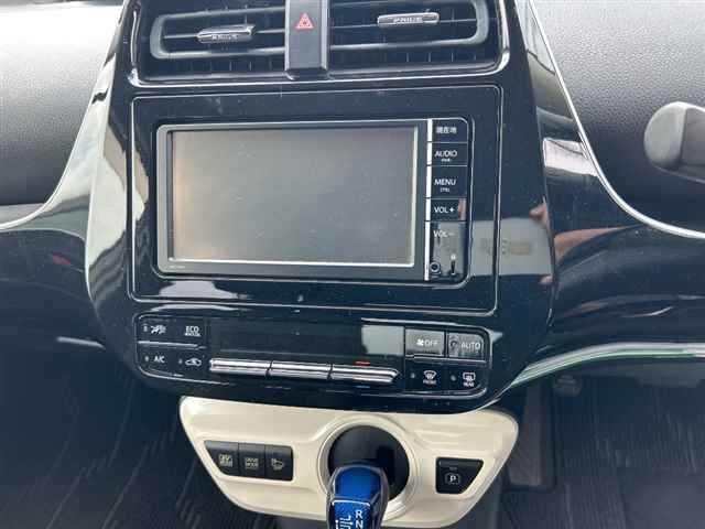 TOYOTA PRIUS 2016
