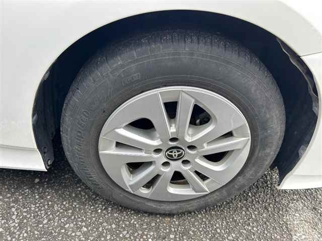 TOYOTA PRIUS 2016