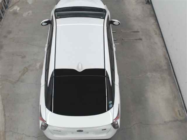 TOYOTA PRIUS 2016