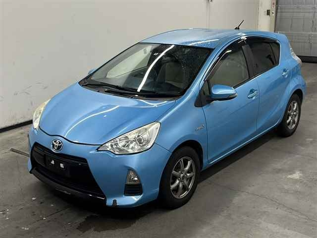 TOYOTA AQUA 2012