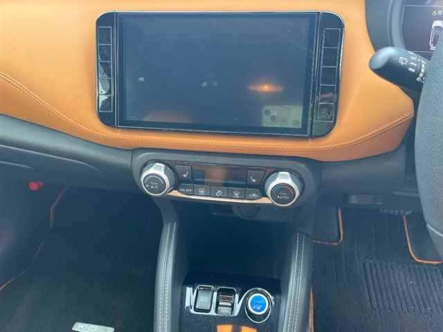NISSAN KIX 2020