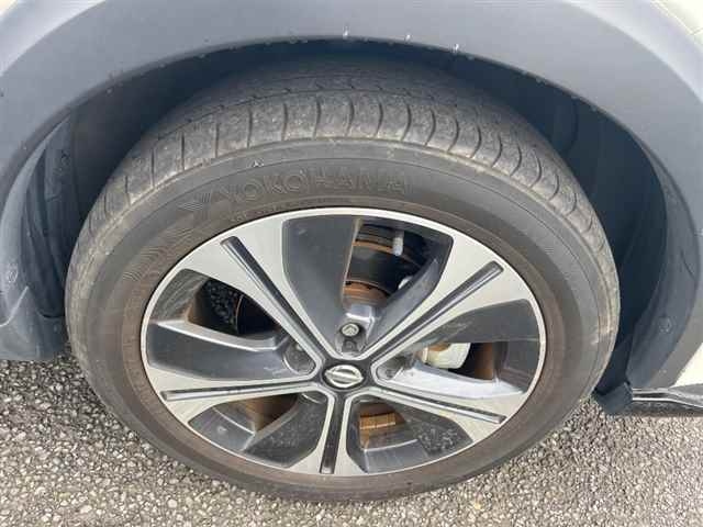 NISSAN KIX 2020