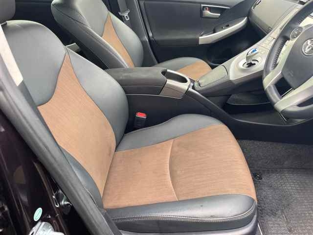 TOYOTA PRIUS 2015