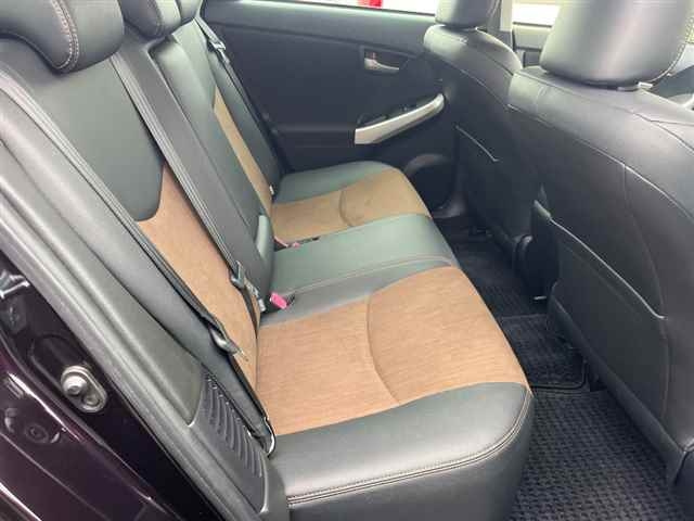 TOYOTA PRIUS 2015
