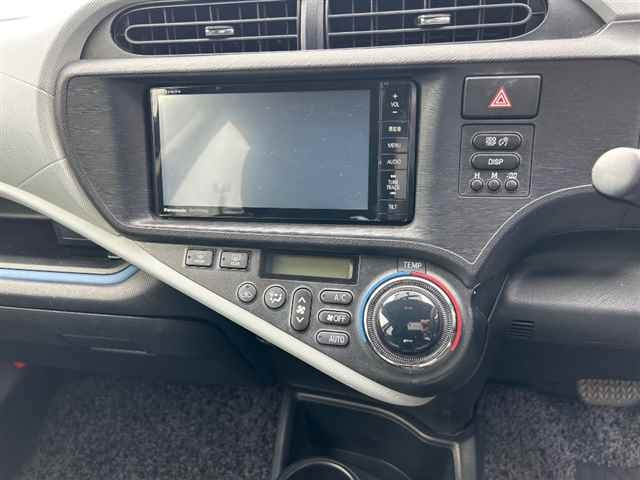 TOYOTA AQUA 2014
