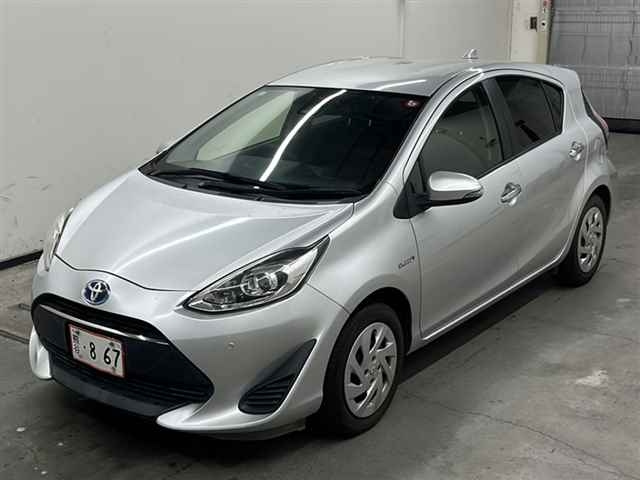 TOYOTA AQUA 2018