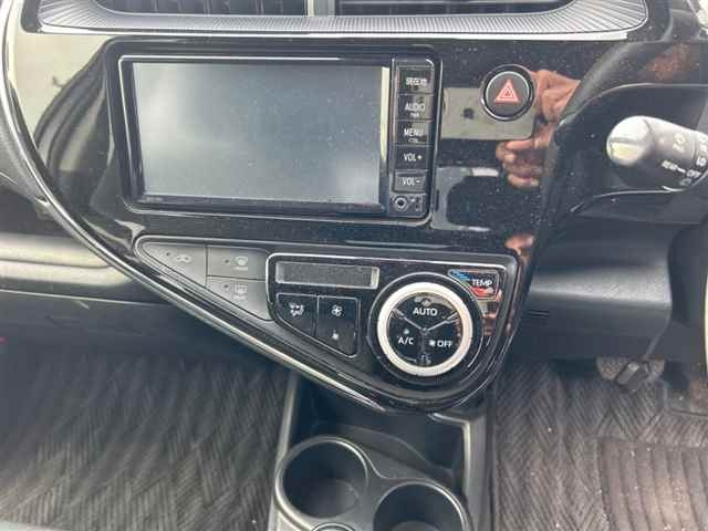 TOYOTA AQUA 2018