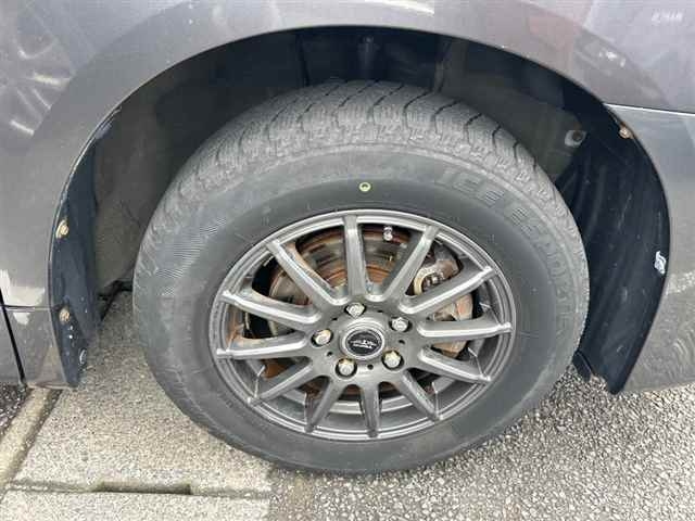 TOYOTA NOAH 2010