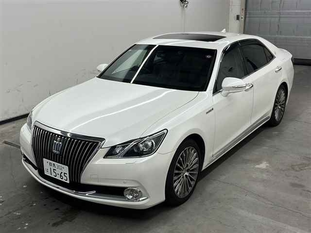 TOYOTA CROWN 2015