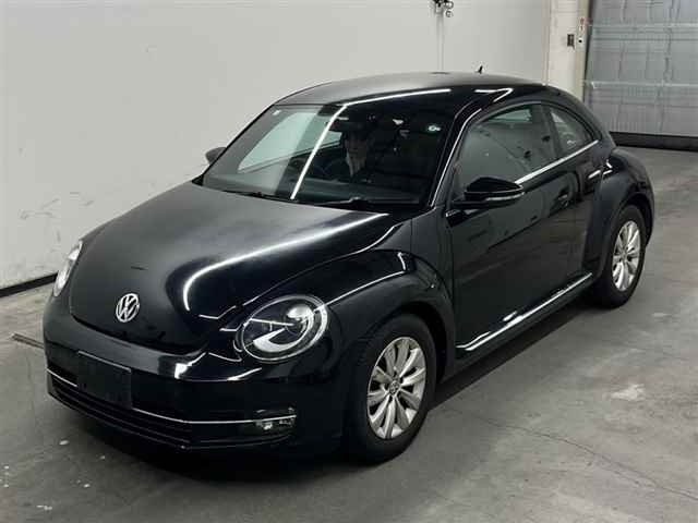 VOLKSWAGEN THE BEETLE 2015